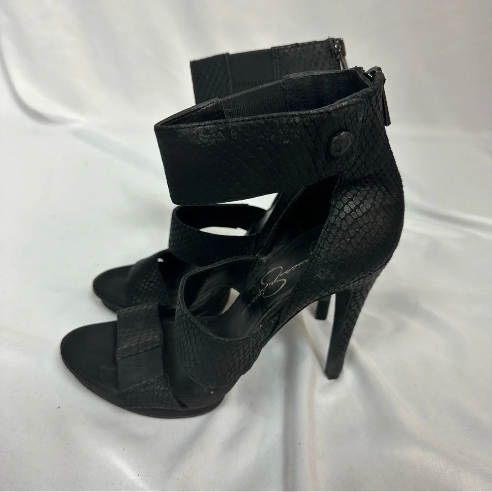 JESSICA Simpson Faux Snake Print Black Heels in Size 38/8M - Picture 3 of 6